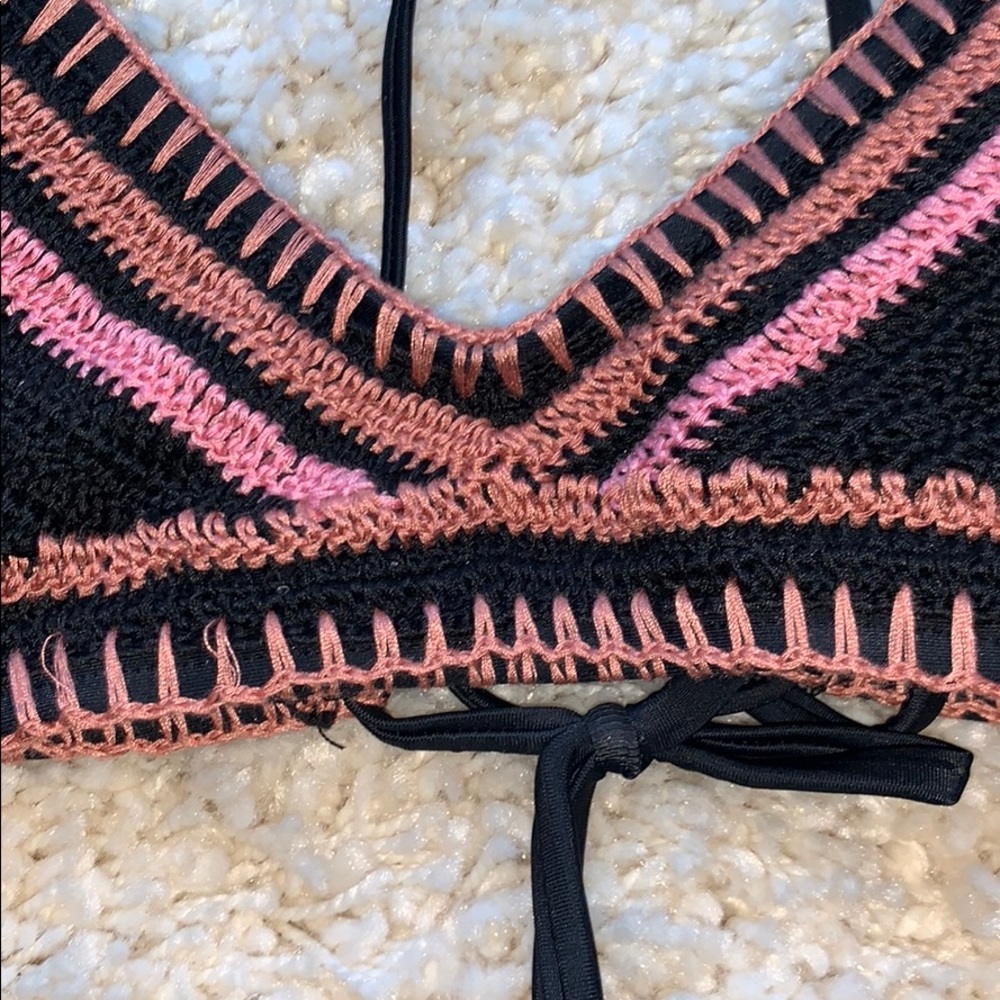 Crotchet Bikini - Picture 2 of 3